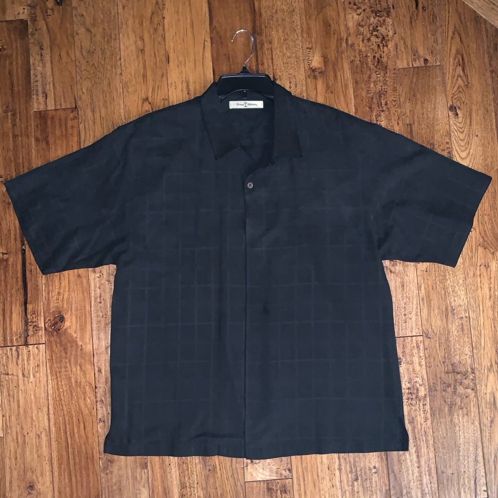Tommy Bahama Button Down